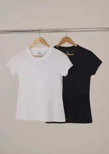 Kit Com 2 Camisetas Femininas Básicas Hering