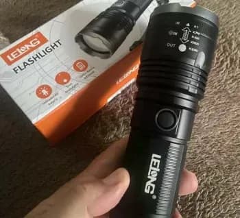 Lanterna Tática Sabre De Luz Mais Forte Do Mundo Led Militar