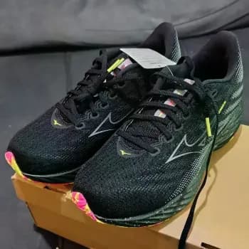 Tênis Mizuno Wave Rider 28